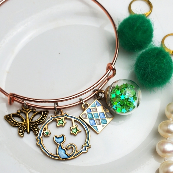 💫5/$25 Beautiful Cat Lover Bracelet Earring Set - Picture 2 of 2